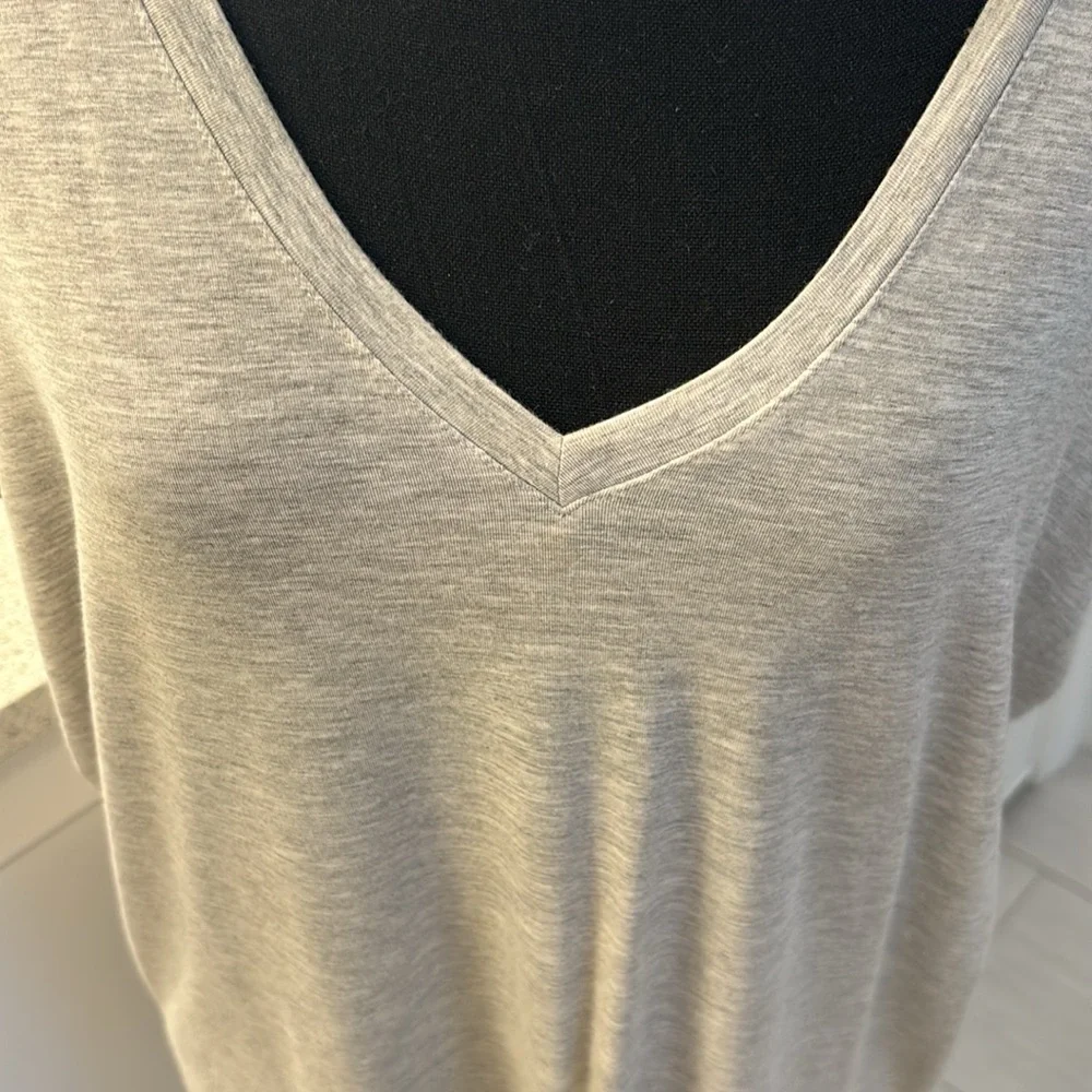 Express relaxed tee. Super soft deep v neck tee. Size small - Picture 2 of 7